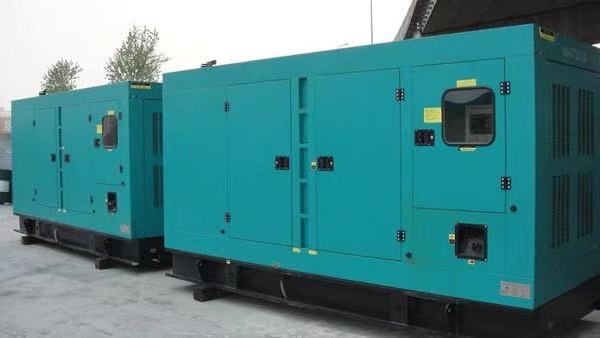 若尔盖康明斯400kw大型柴油二手发电机组